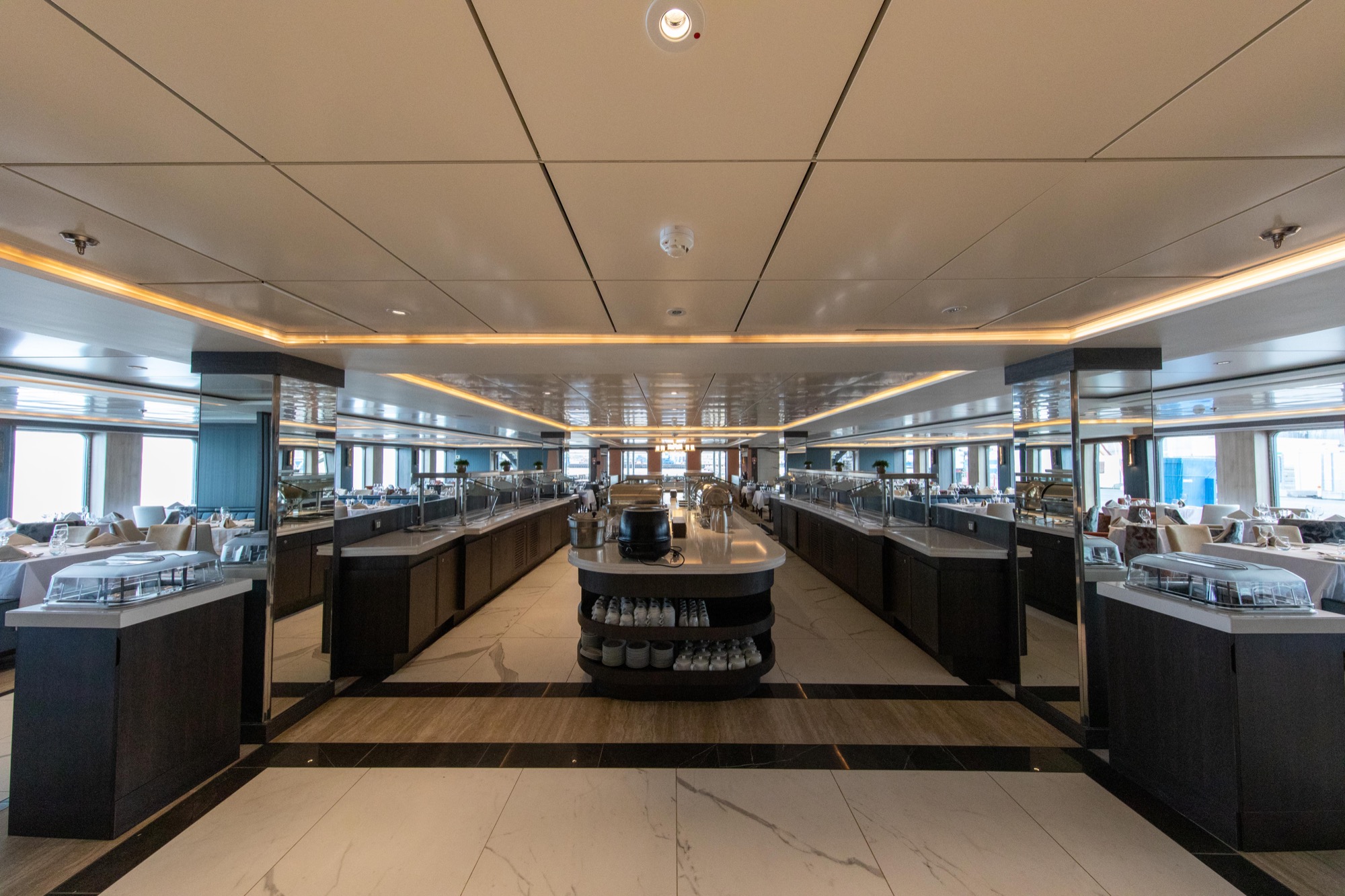 Quark Expeditions_World Explorer_Restaurant _4_.jpg